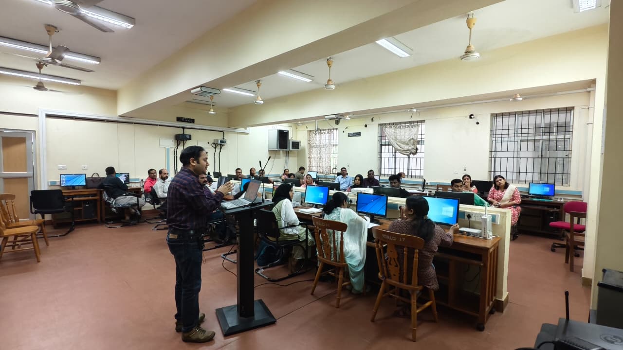 Faculty Development Program(FDP): Topics of Advancing Science through Quantum and Intelligent Computing